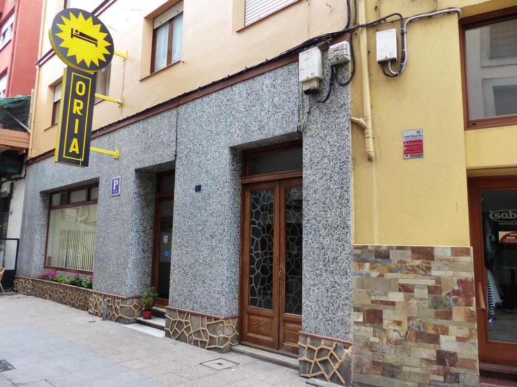 Pension Oria Луарка Екстериор снимка